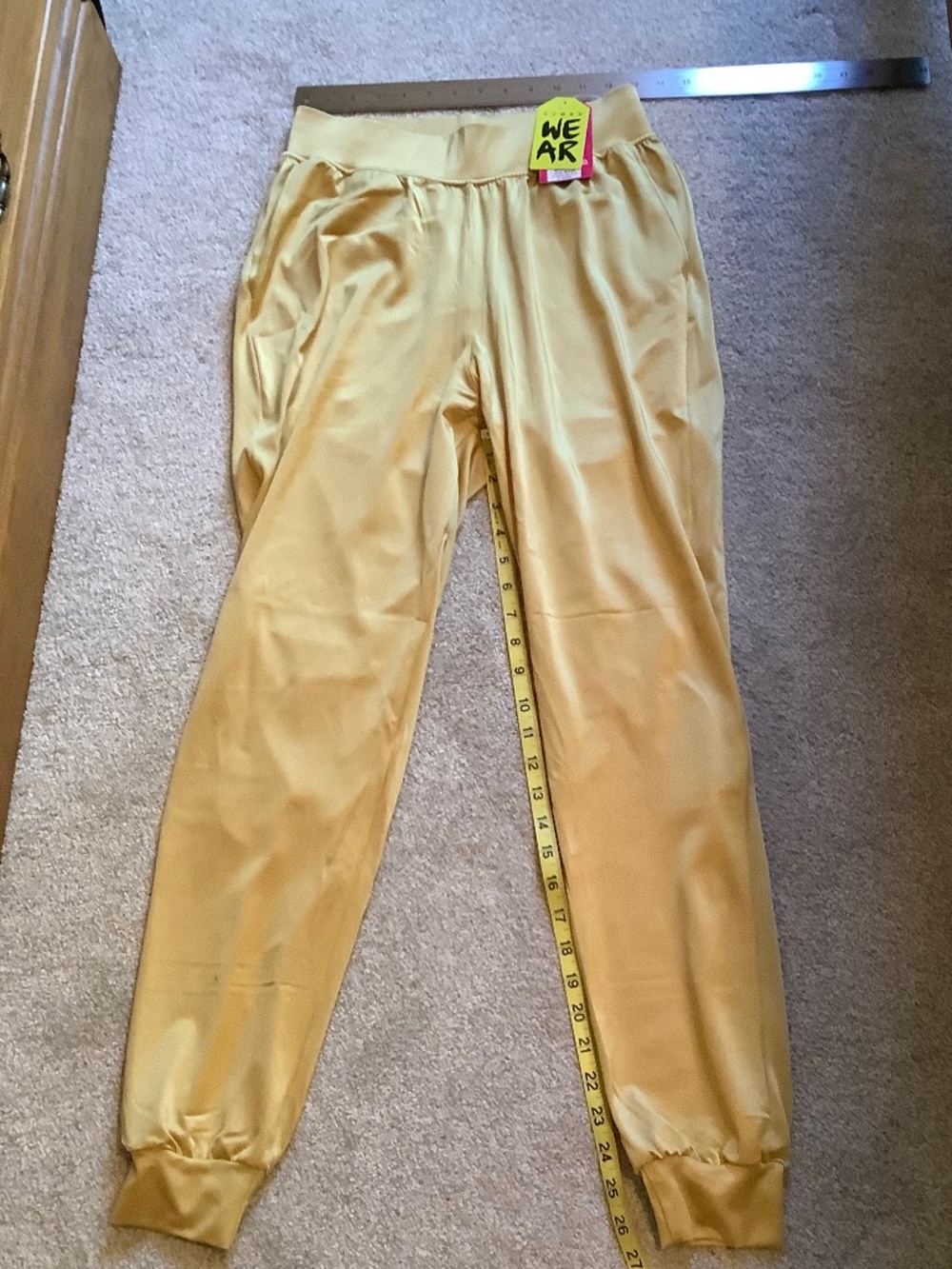 Zumba Runway Slim Ankle joggers Medium Gold - Picture 6 of 11